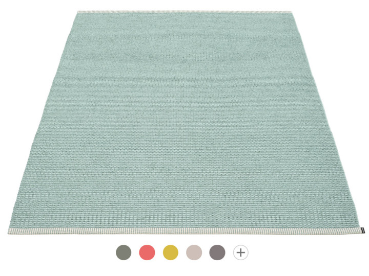 Tapis scandinave en plastique Pappelina modèle Mono