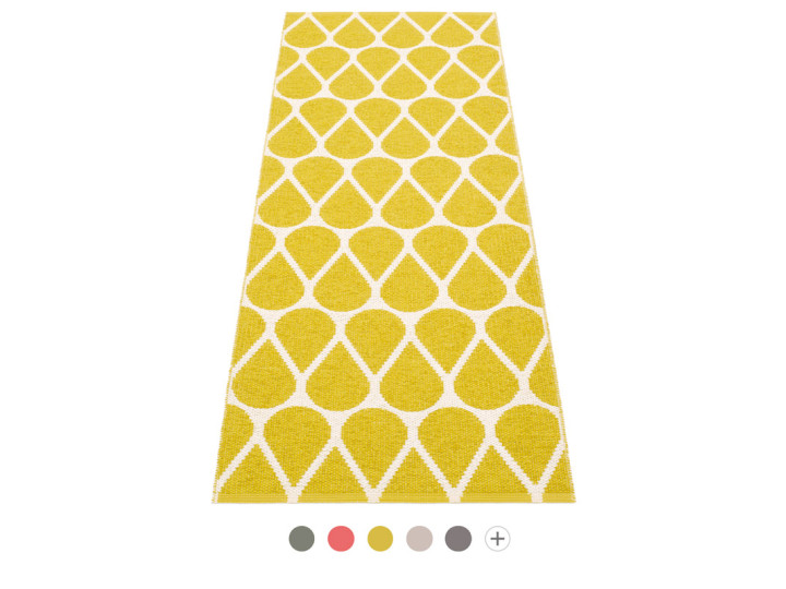 Tapis scandinave en plastique Pappelina modèle Otis