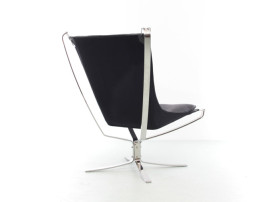 Fauteuil scandinave  Falcon First, dossier haut de Sigurd Resell. Nouvelle édition.