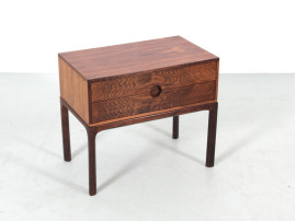 Little chest of drawers or...