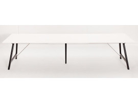 Table de repas  scandinave à rallonge modèle T7. 220 cm à 420 cm. 8/16 pers