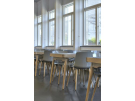 TAC Chair, glossy finish. Available in 7 different colors. 