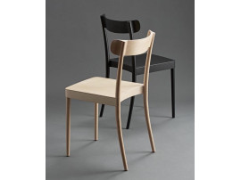 Petite Chair 