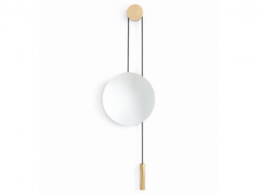 Miroir scandinave modèle Rise and Shine. Laiton.  