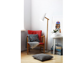 FILLY short neck floor lamp white