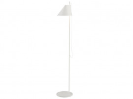 Yuh floor lamp . Black