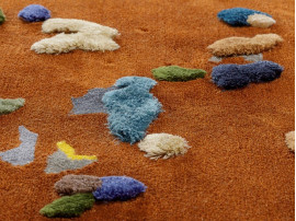 Chaos Rug Caramel 2 dimensions
