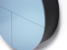 Cabinet scandinave modèle Pill 4 couleurs