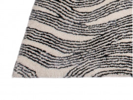 Hand tufted  Wibes rug. 3 sizes