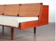 Banquette scandinave en teck. Modèle GE-6.