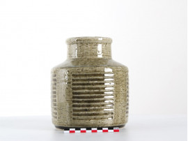 Vase scandinave en céramique. Modèle C 15. 