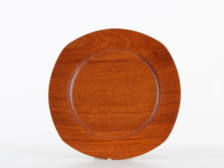 Square serving dish in teak