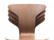 Suite de 4 chaises Munkegaard en noyer. Nouvelle édition. 