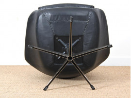 Danish mid-century modern swivel  lounge chair