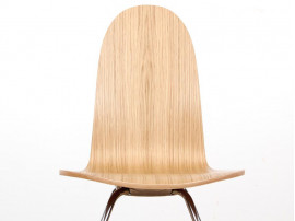 Chaise Tongue, nouvelle édition. 