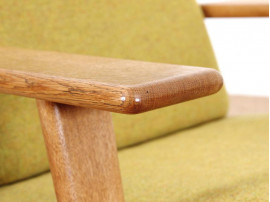 Mid century modern pair of armchairs model GE 290 by Hans Wegner for Getama. 