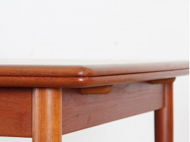 Mid-Century Modern scandinavian dining table in teak, seat 4-8