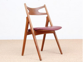 Suite de 10 chaises CH29 "Sawback" 
