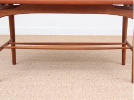 Mid-Century  modern  coffee table in  teak 