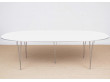 Table scandinave Super-ellipse B614 à 5 pieds de Piet Hein et Bruno Mathsson pour Fritz Hansen. 8/10 pers. 