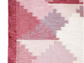 Swedish Rolakan carpet hand woven wool. 280 x 200 cm.