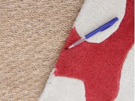 Swedish carpet hand woven wool by Anna Johanna Ångström. 223 x 163 cm.