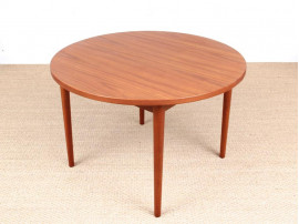 Mid-Century modern scandinavian round dining table in teak 4/8 seats by Nils Jonsson