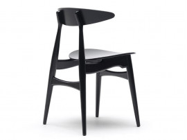 Chaise scandinave modèle CH 33 laquée, 24 coloris. Edition neuve. 