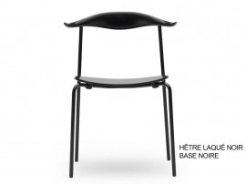Chaise scandinave modèle CH 88T assise bois. Edition neuve. 