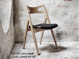 Chaise scandinave modèle CH 29 Sawback, rembourrée. Edition neuve. 