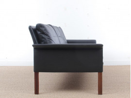 Mid modern danish 3 seats black leather sofa, model 500 by Hans Olsen