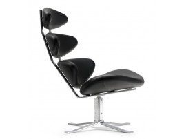 Corona lounge chair. 