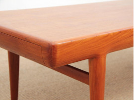 Mid-Century  modern scandinavian coffe table in teak by Johannes Andersen