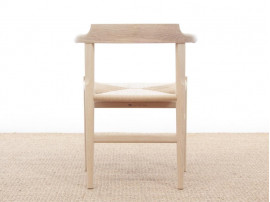 Chaise scandinave PP 68, édition neuve.