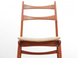 Mid-Century  modern  set of 4 chairs in teak