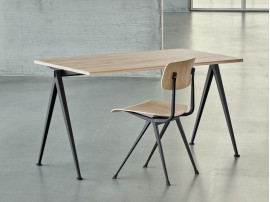 Table de repas  Pyramid 01. 3 tailles 4 à 6 pers. Nouvelle édition