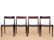 Suite de 4 chaises scandinaves en palissandre de Rio modèle 77 