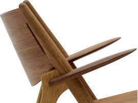 Mid-Century  modern scandinavian armchair model CH 28T by Hans Wegner