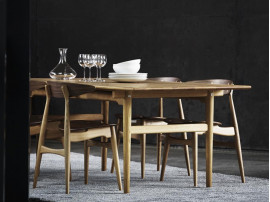 Mid-Century modern scandinavian dining table model CH327 by Hans Wegner.