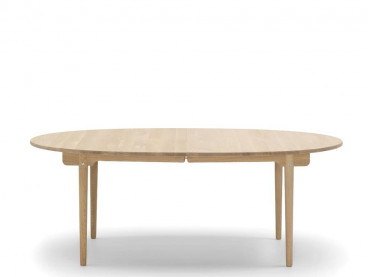 Mid-Century modern scandinavian dining table model CH338 by Hans Wegner.
