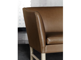 Mid-Century modern scandinavian sofa model OW602 by Ole Wanscher.