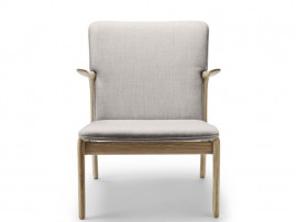 Chaise scandinave modèle OW124 "Beak Chair". Edition neuve.