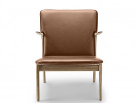 Chaise scandinave modèle OW124 "Beak Chair". Edition neuve.