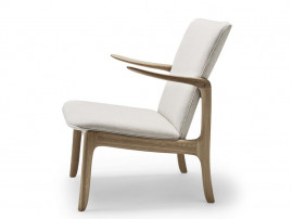 Chaise scandinave modèle OW124 "Beak Chair". Edition neuve.