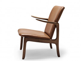 Chaise scandinave modèle OW124 "Beak Chair". Edition neuve.