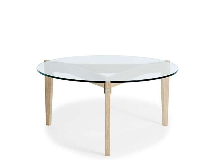 GE 465 BUTTERFLY coffee table 100 cm BY Hans Wegner. New edition