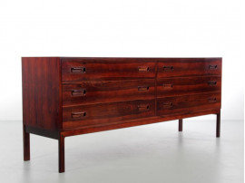 Mid-Century  modern scandinavian chest of drawer in Rio rosewood by Arne Wahl Iversen