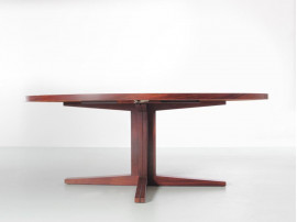 Mid-Century  modern scandinavian oval dining table in Rio rosewood by John Mortensen