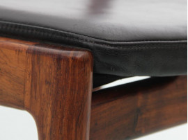 Suite de 5 chaises scandinaves en palissandre de Rio