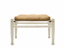Mid-Century modern scandinavian footstool model KK47170 Safari footstool by Kaare Klint.